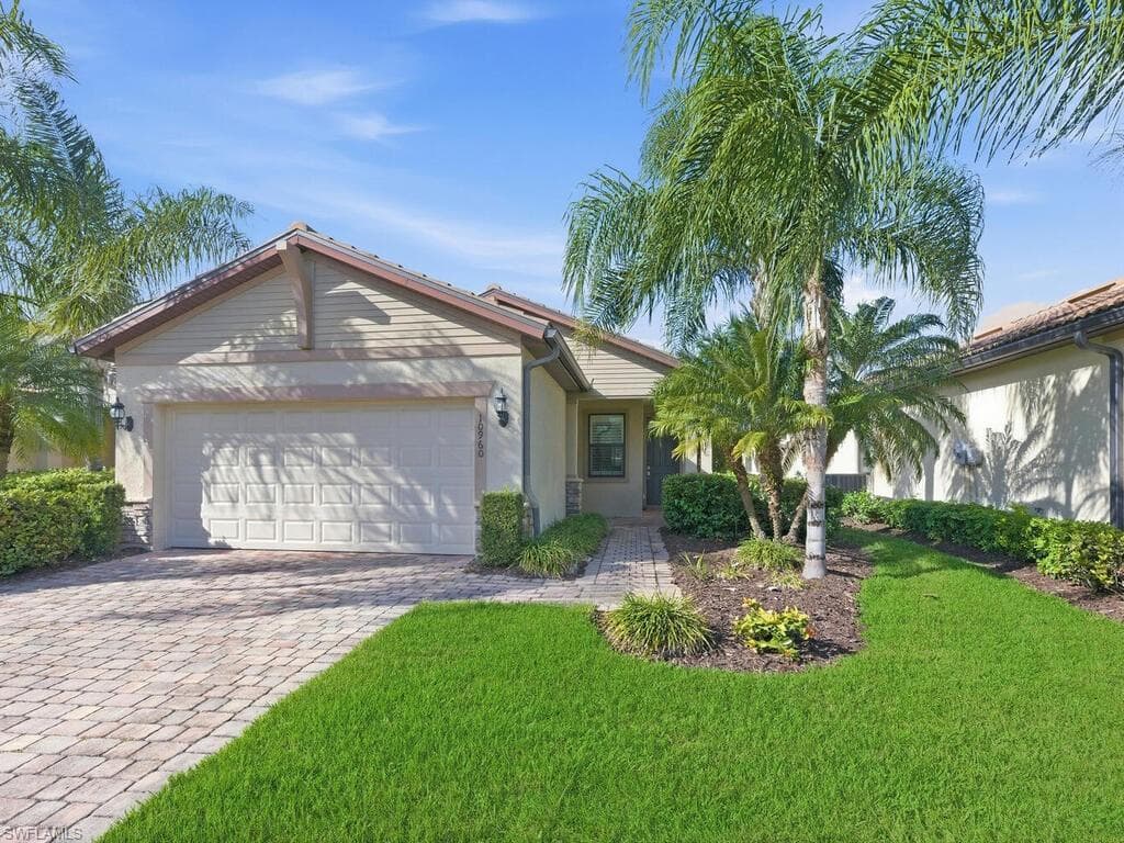 10960 Glenhurst ST, FORT MYERS FL 33913-1