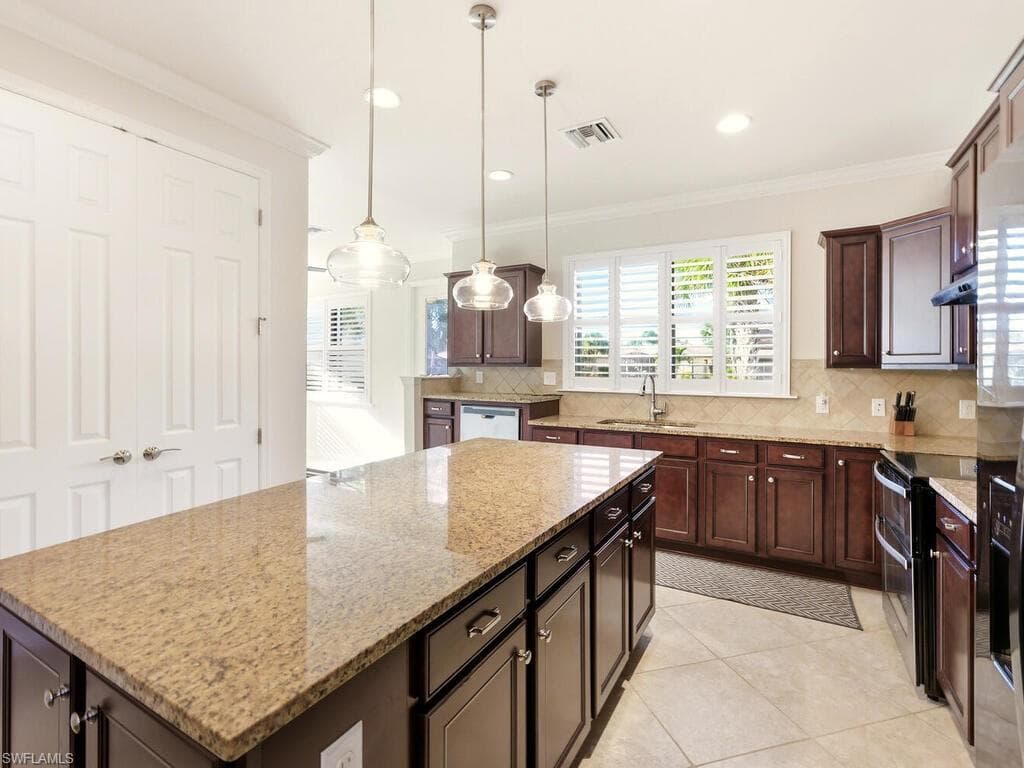 10960 Glenhurst ST, FORT MYERS FL 33913-11