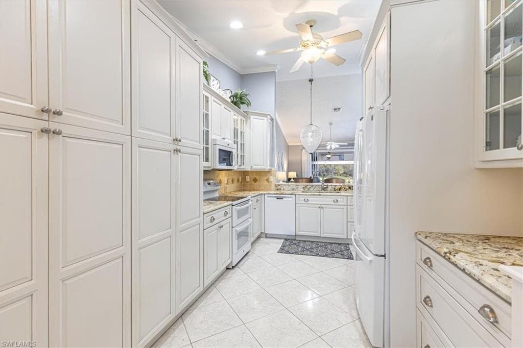 5474 Whitten DR # 12, NAPLES FL 34104-6