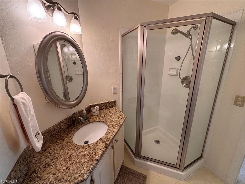 9315 Central Park DR # 202, FORT MYERS FL 33919-18