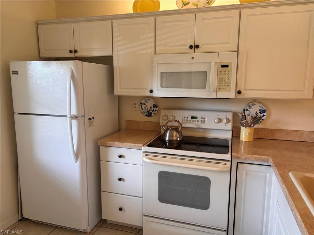 9315 Central Park DR # 202, FORT MYERS FL 33919-3