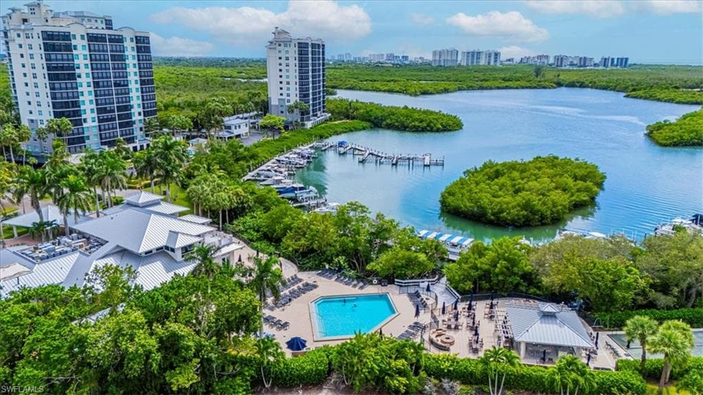445 Cove Tower DR # 504, NAPLES FL 34110-42