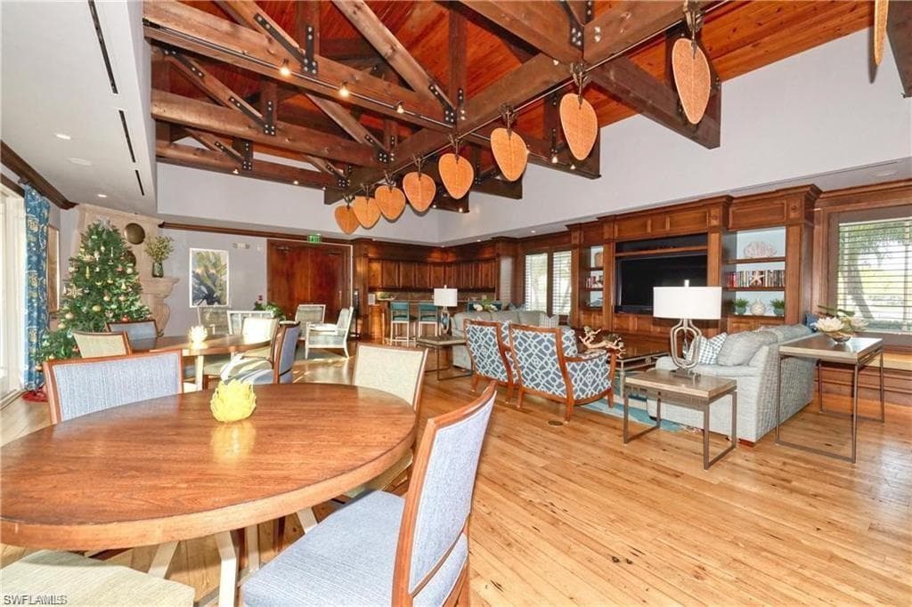 445 Cove Tower DR # 504, NAPLES FL 34110-40