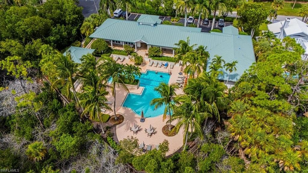 445 Cove Tower DR # 504, NAPLES FL 34110-36