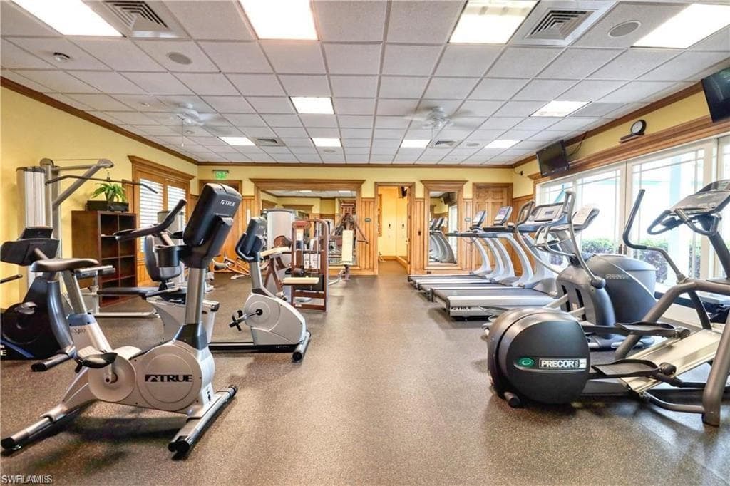 445 Cove Tower DR # 504, NAPLES FL 34110-38