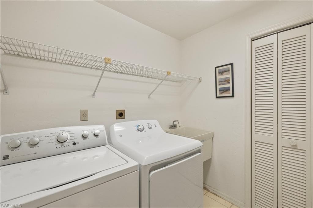 5665 Arvine CIR-20