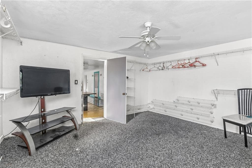 1417 Gardenia AVE, FORT MYERS FL 33916-5