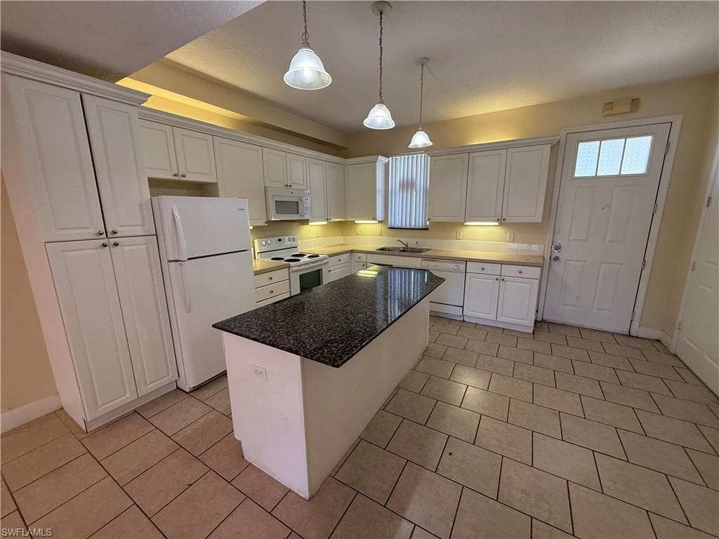 608 Cornerstone DR, KISSIMMEE FL 34744-30