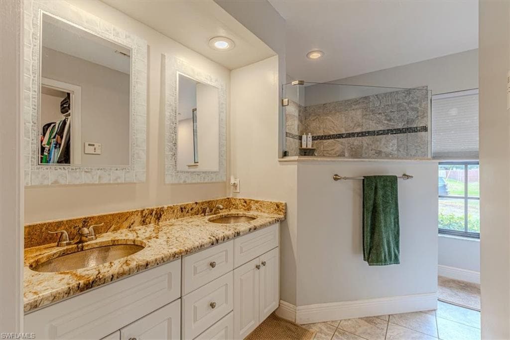 10590 Woodchuck LN, BONITA SPRINGS FL 34135-16