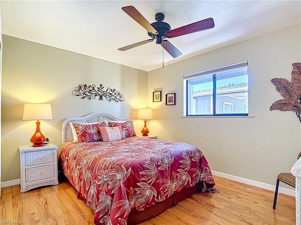 4817 SW 8th PL # 101, CAPE CORAL FL 33914-13