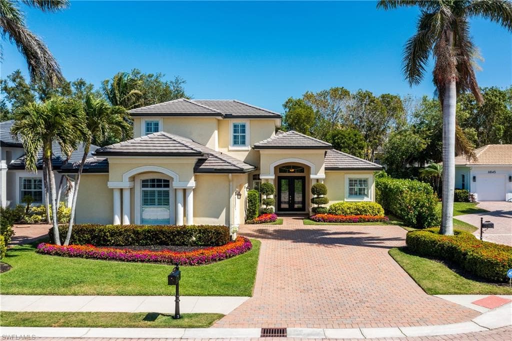 6849 IL REGALO CIR, NAPLES FL 34109-1
