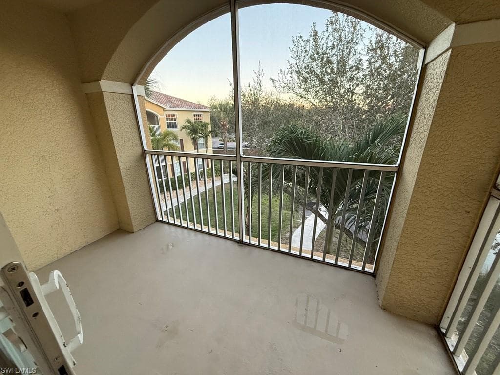 4135 Residence DR # 618, FORT MYERS FL 33901-17