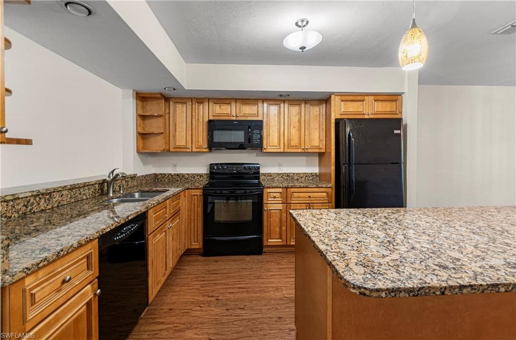 8302 Charter Club CIR # 6, FORT MYERS FL 33919-13