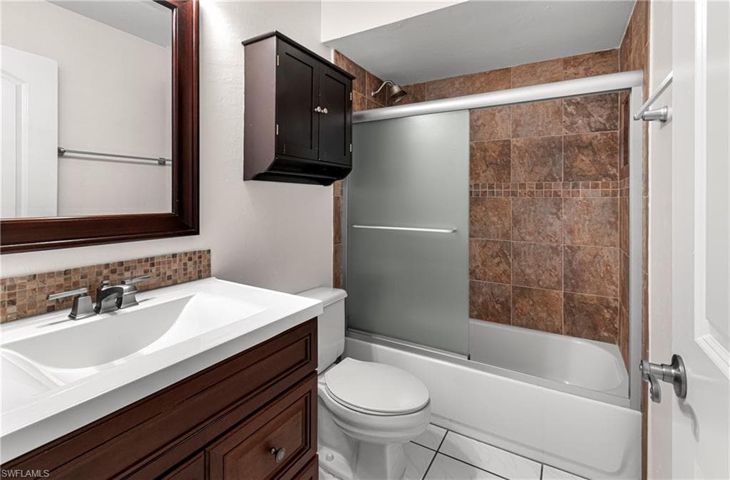 8302 Charter Club CIR # 6, FORT MYERS FL 33919-28