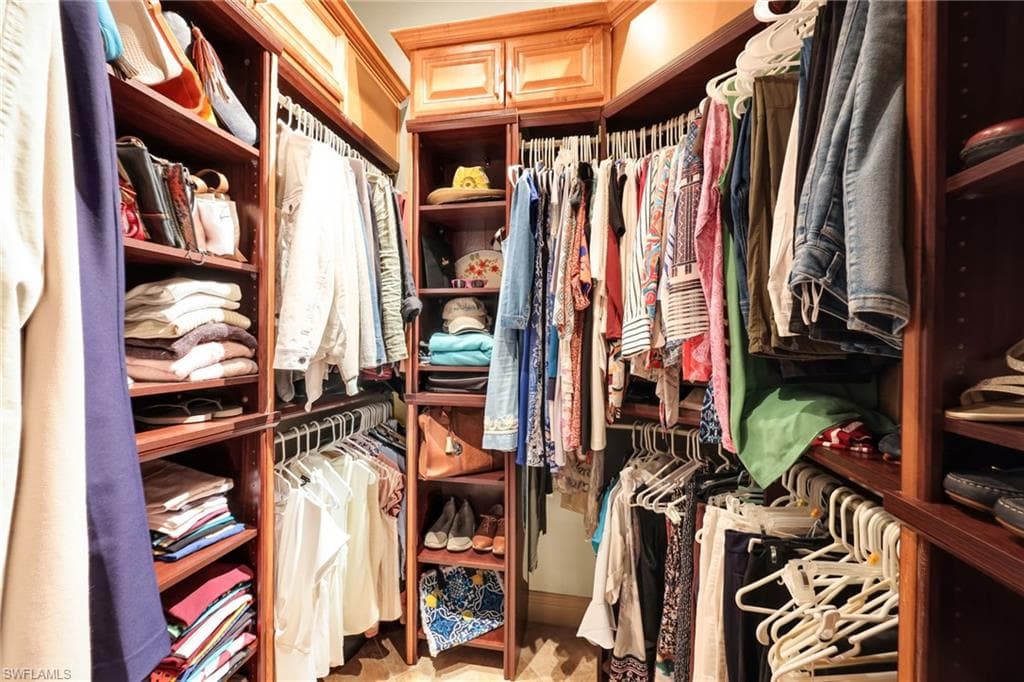 4000 Stonesthrow CT-12
