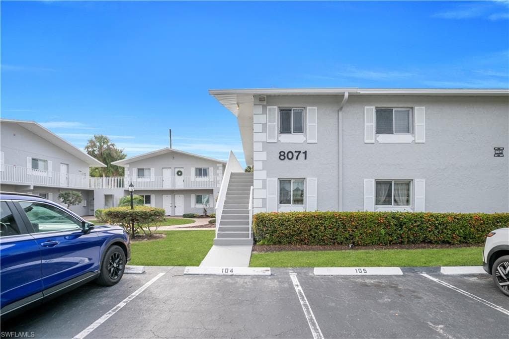 8071 Country RD # 206, FORT MYERS FL 33919-5