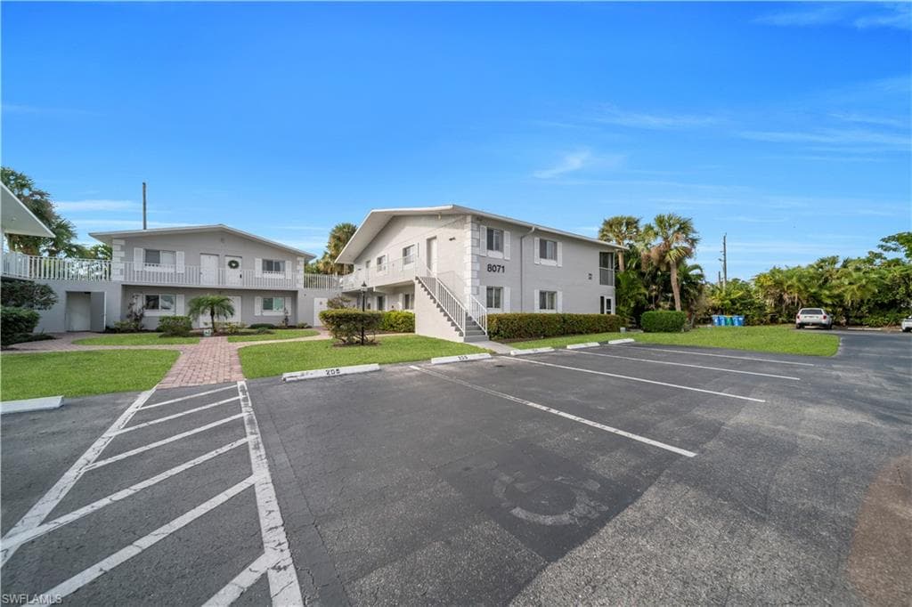 8071 Country RD # 206, FORT MYERS FL 33919-6
