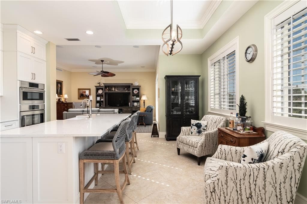 1400 Gulf Shore BLVD N # 307, NAPLES FL 34102-7