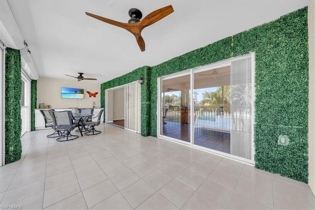 2385 Bayou LN # 7206, NAPLES FL 34112-26