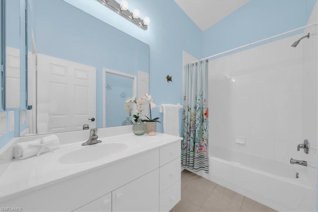 2385 Bayou LN # 7206, NAPLES FL 34112-18