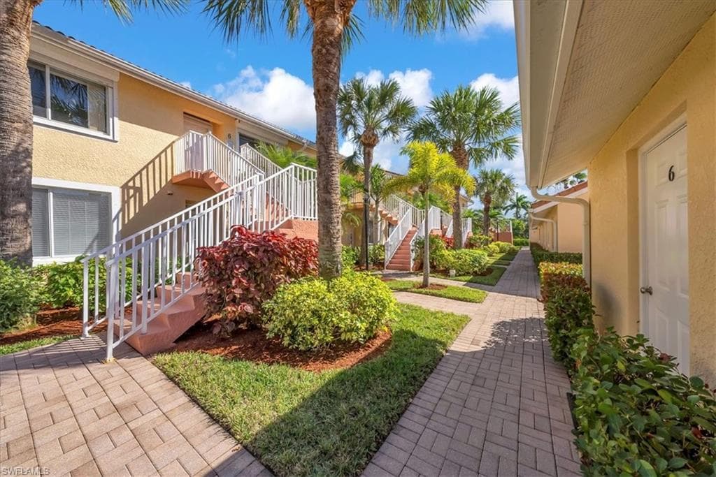 2385 Bayou LN # 7206, NAPLES FL 34112-28
