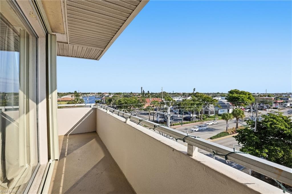 4803 Sunset CT # 404, CAPE CORAL FL 33904-16