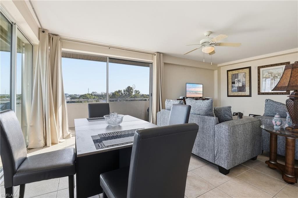 4803 Sunset CT # 404, CAPE CORAL FL 33904-4