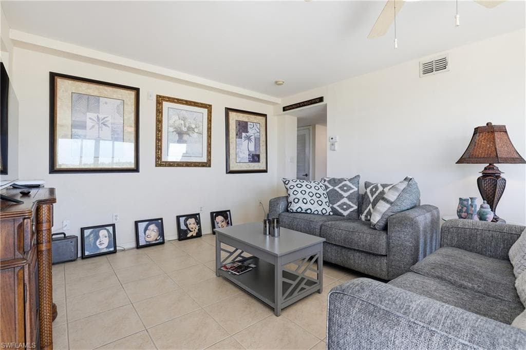 4803 Sunset CT # 404, CAPE CORAL FL 33904-3