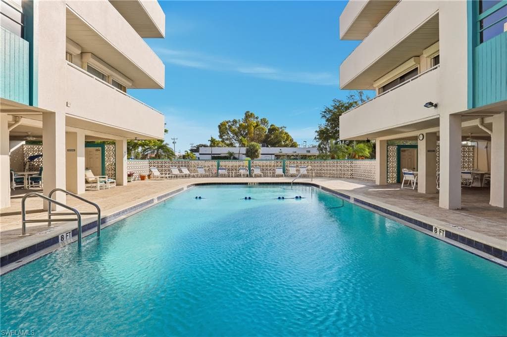 4803 Sunset CT # 404, CAPE CORAL FL 33904-24