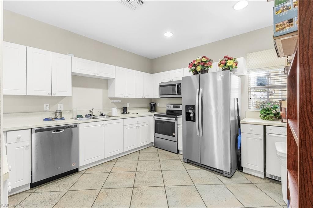 4219 Bellasol CIR 1711-19