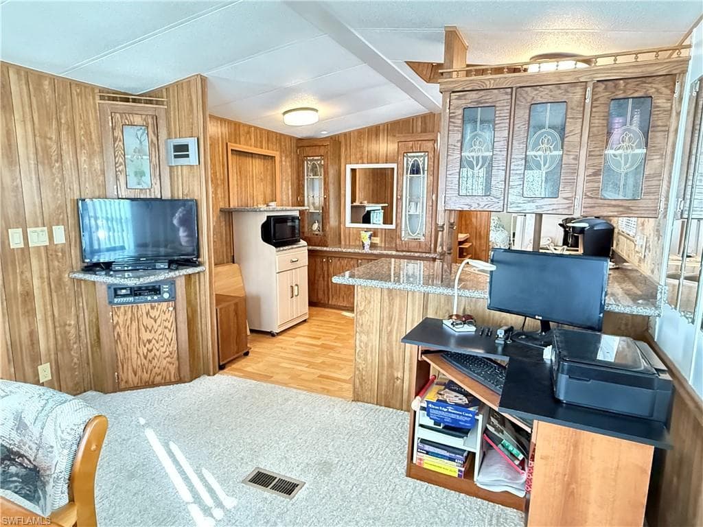 11182 Sunglow LN, FORT MYERS FL 33908-11