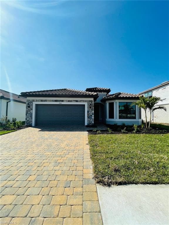 1962 Tripletail LN, NAPLES FL 34114-1