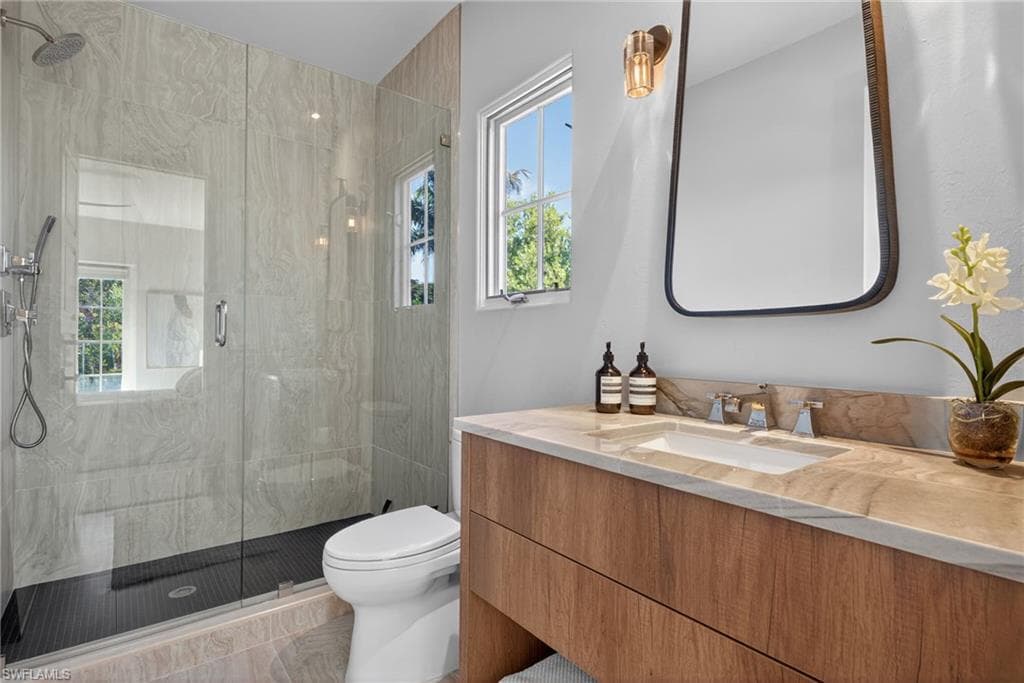 16469 Celebrita CT, NAPLES FL 34110-26