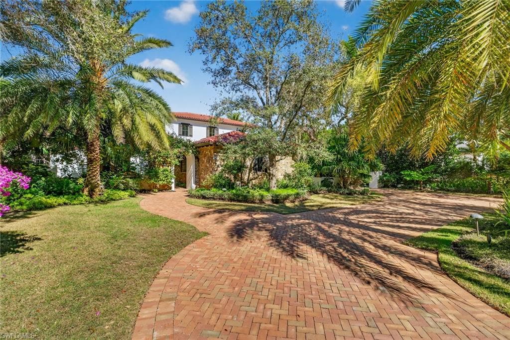 16469 Celebrita CT, NAPLES FL 34110-47