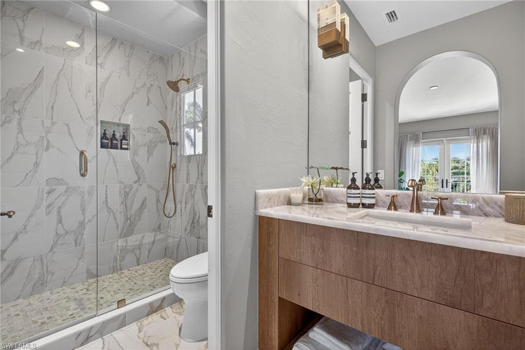 16469 Celebrita CT, NAPLES FL 34110-28