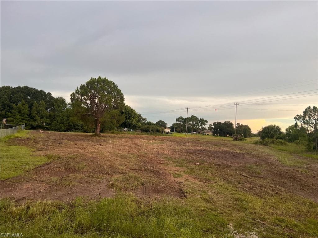 145 Zenith CIR, FORT MYERS FL 33913-8