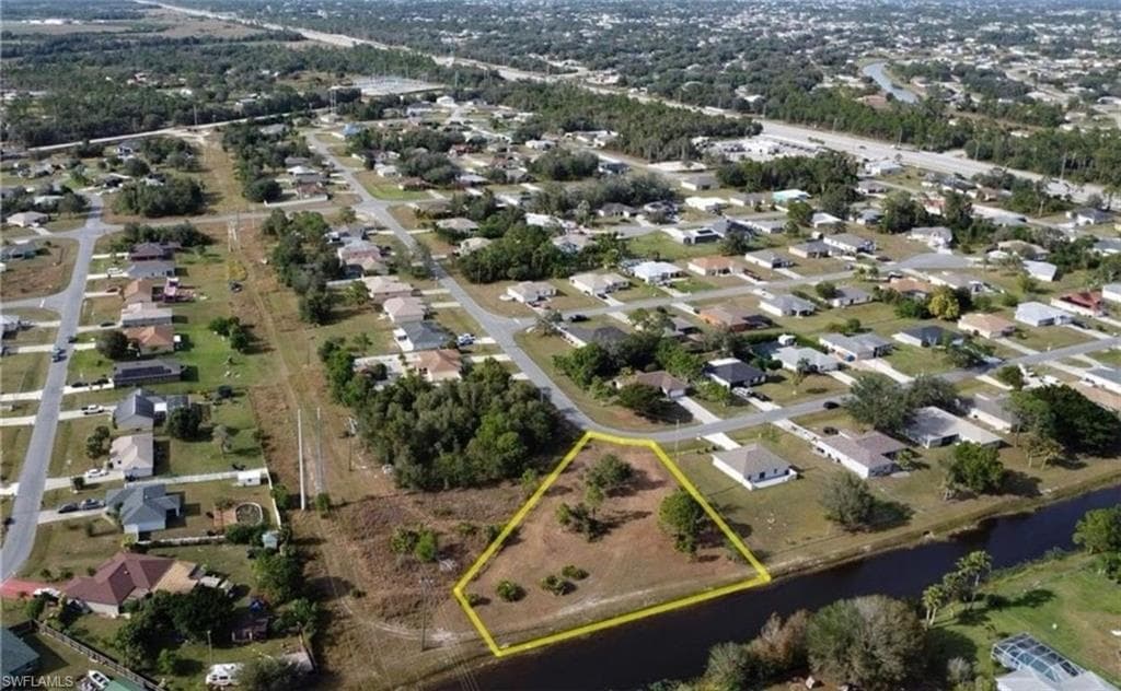 145 Zenith CIR, FORT MYERS FL 33913-3