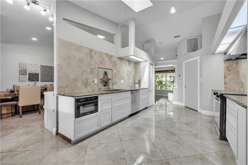 3694 Crandon RD, NORTH PORT FL 34286-12