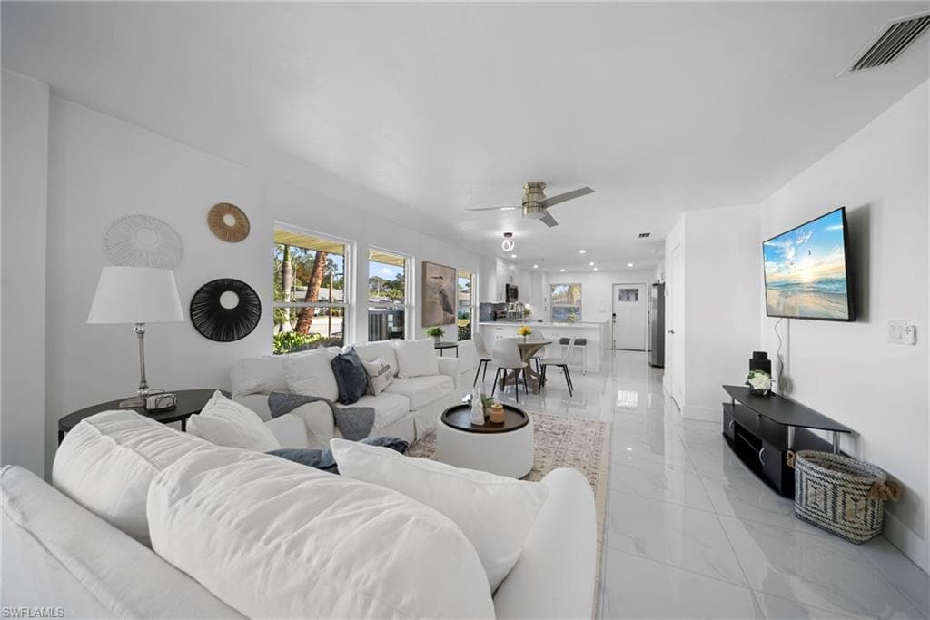 2858 Arbutus ST # F1, NAPLES FL 34112-10