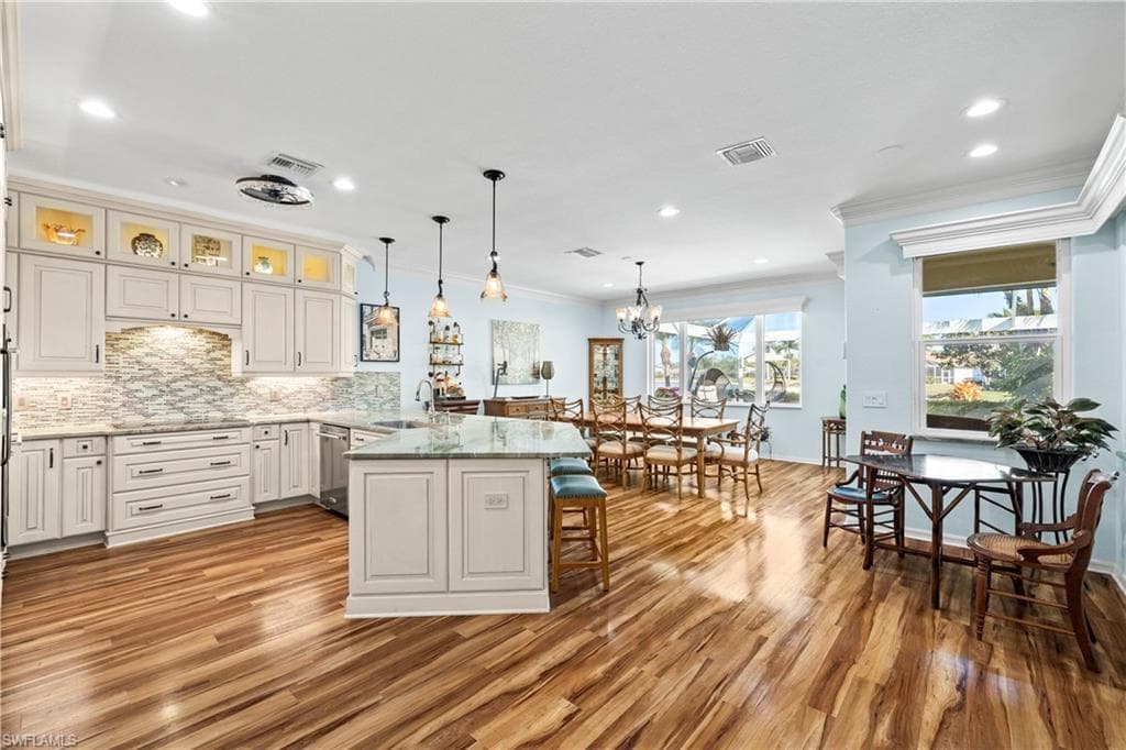 20630 Dennisport LN, NORTH FORT MYERS FL 33917-4