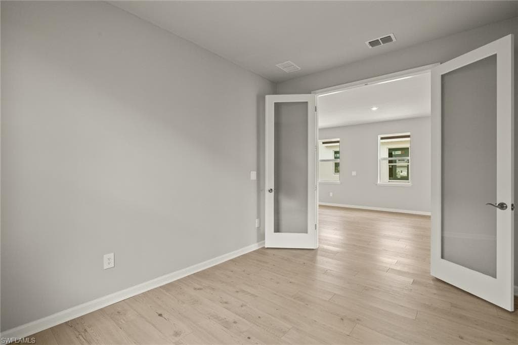 1553 Panoramic Vista AVE-8
