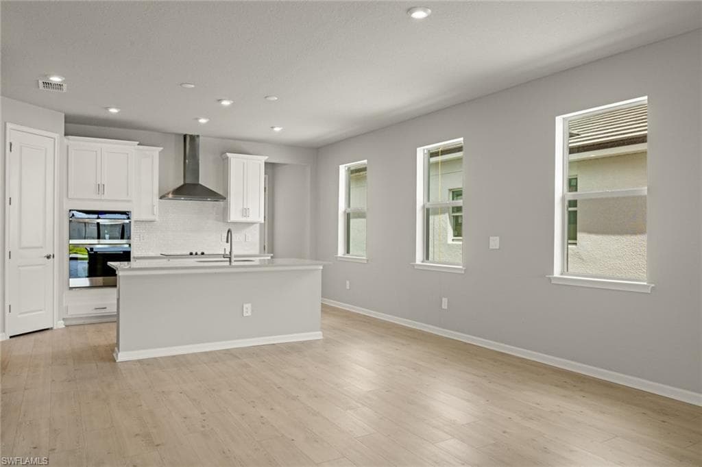 1553 Panoramic Vista AVE-14