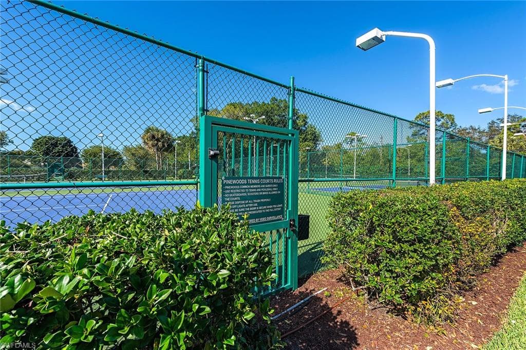 800 Misty Pines CIR # H102, NAPLES FL 34105-14