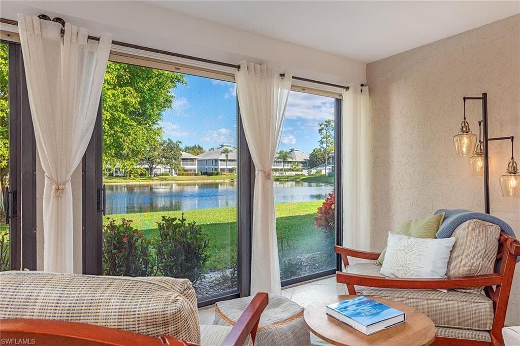 800 Misty Pines CIR # H102, NAPLES FL 34105-10