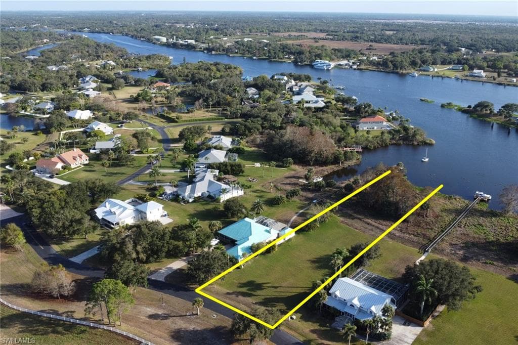 16280 Forest Mist CT, ALVA FL 33920-6