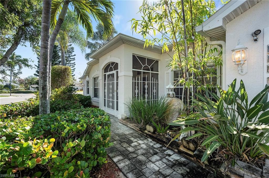 23418 Olde Meadowbrook CIR, ESTERO FL 34134-1