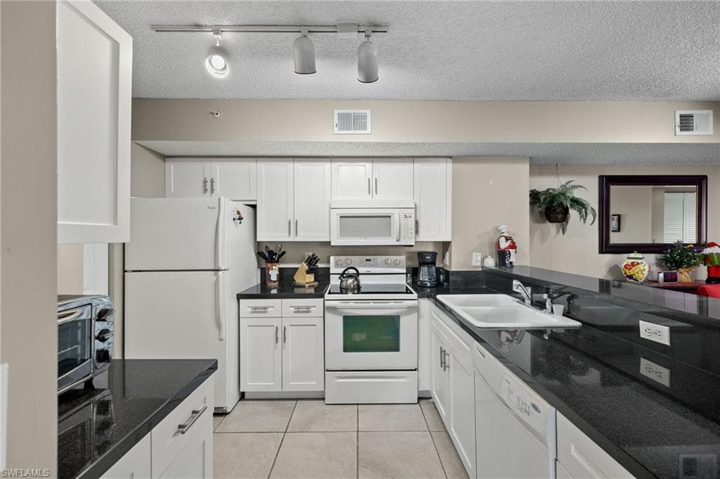 1835 Florida Club CIR # 3103, NAPLES FL 34112-4