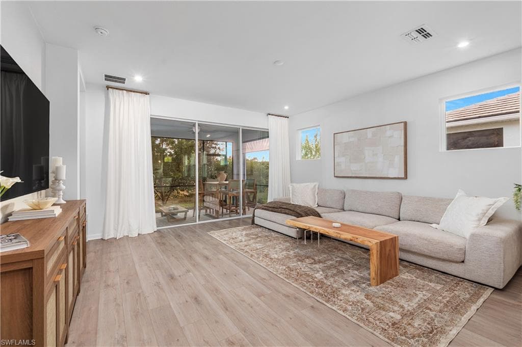 10313 Bonavie Cove DR, FORT MYERS FL 33966-12