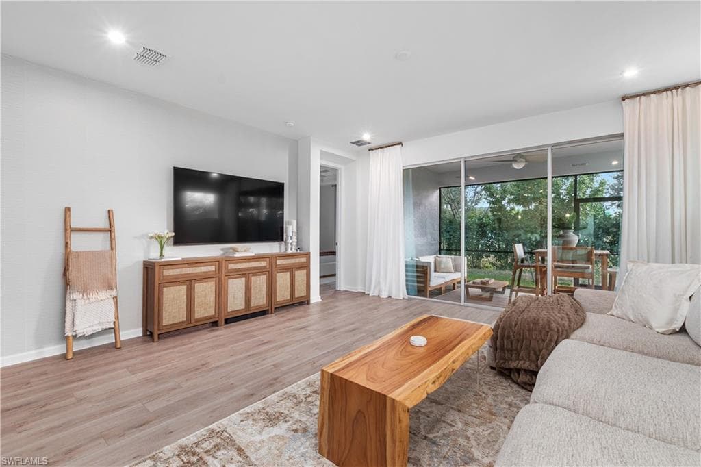 10313 Bonavie Cove DR, FORT MYERS FL 33966-11