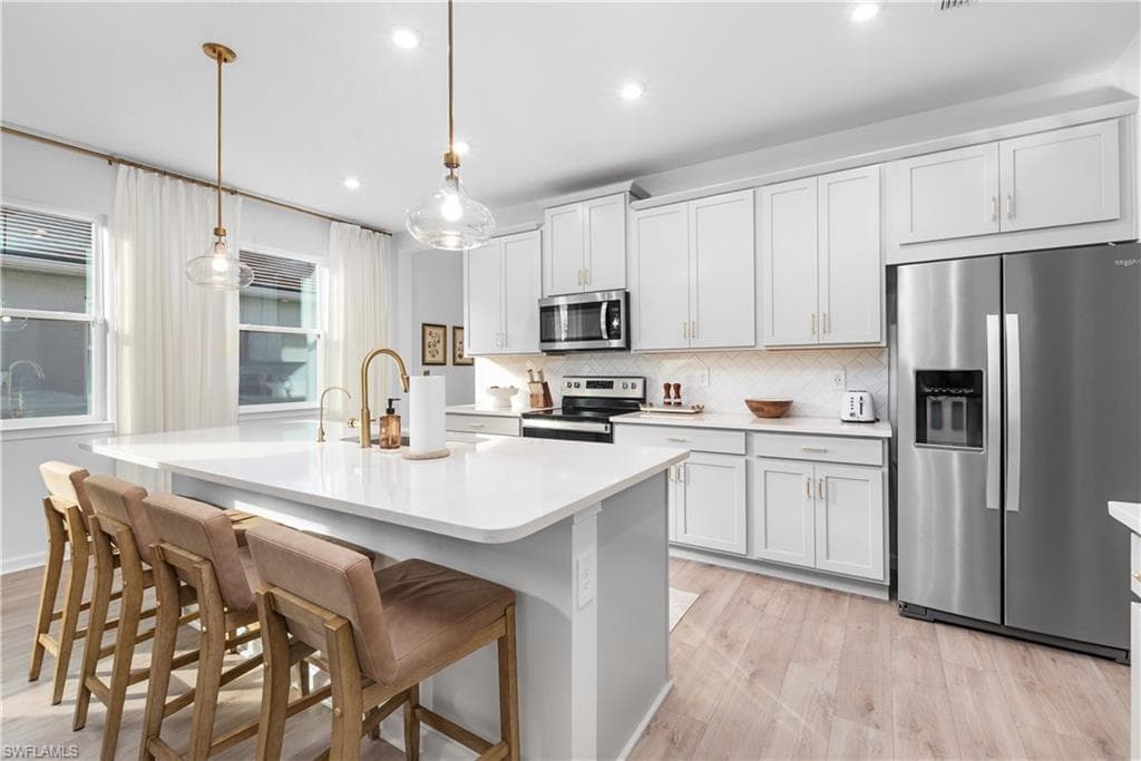 10313 Bonavie Cove DR, FORT MYERS FL 33966-6